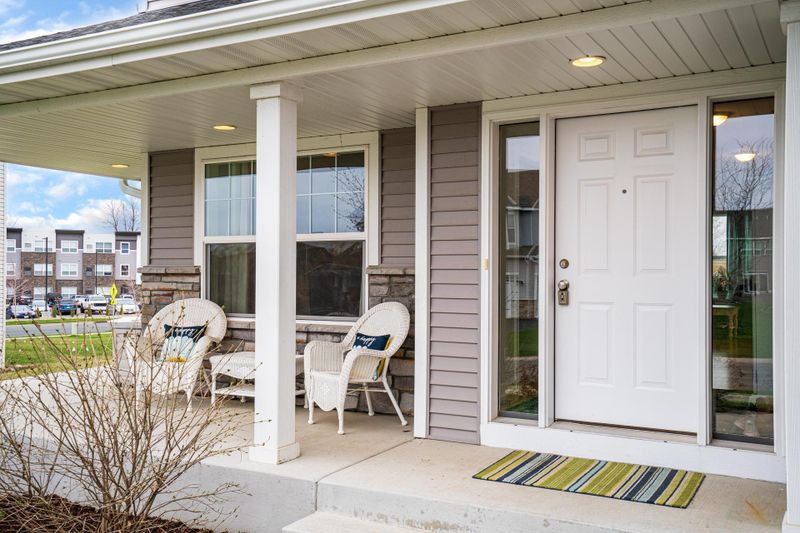 827 Egret Ln, Waconia, MN 55387