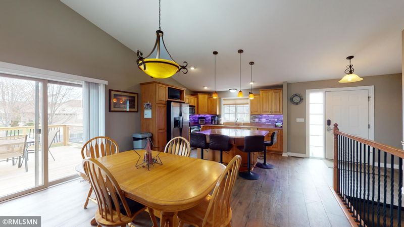 905 9th St NW, Kasson, MN 55944