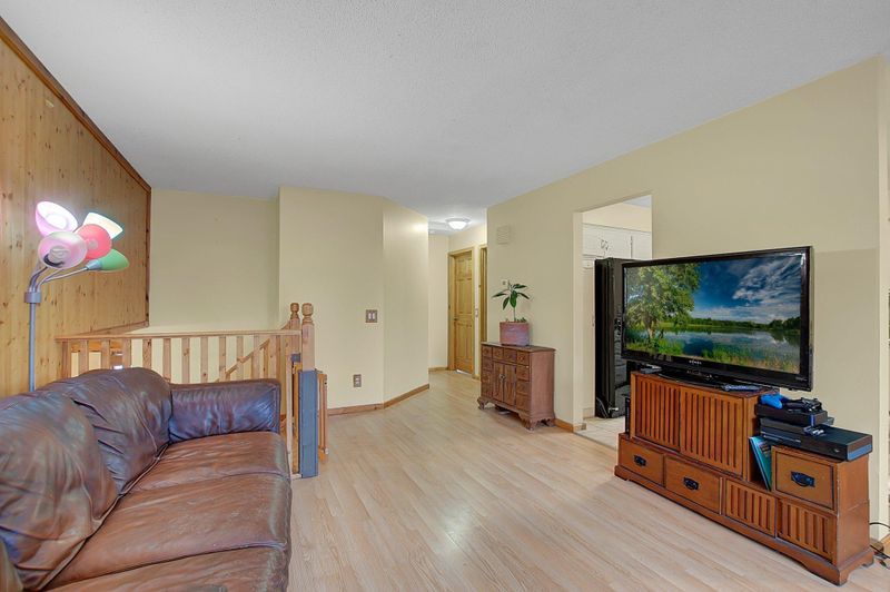 7327 75th Cir N, Brooklyn Park, MN 55428
