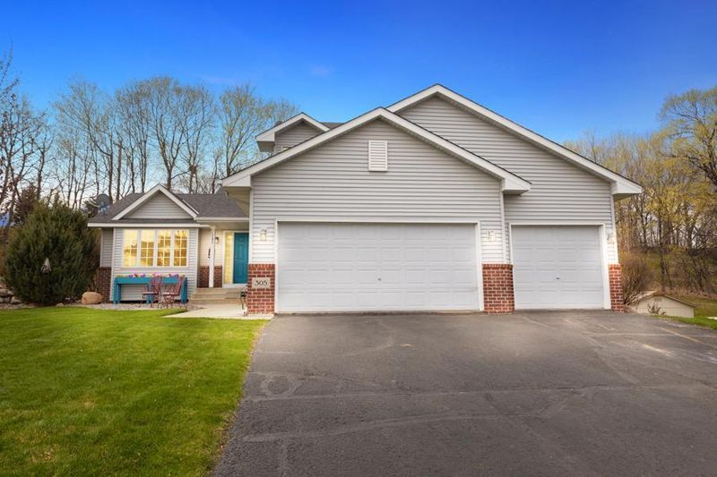 305 Heartland Rd, Buffalo, MN 55313