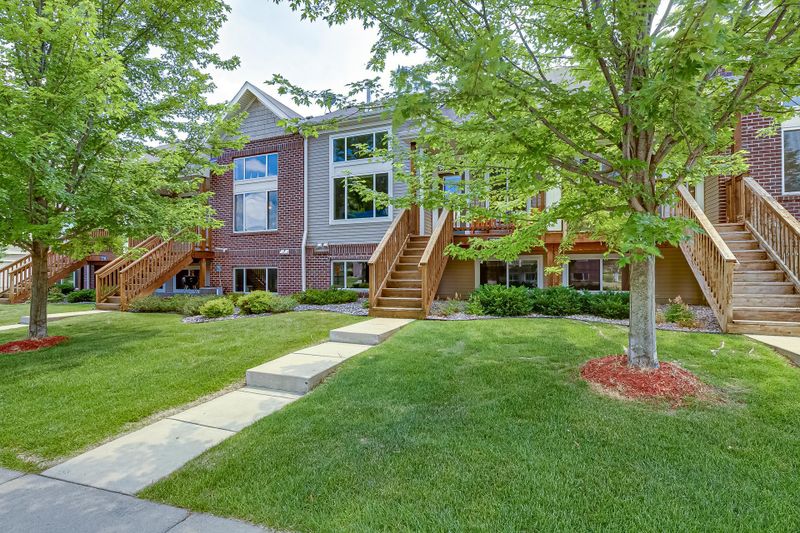 2748 135th St W, Rosemount, MN 55068