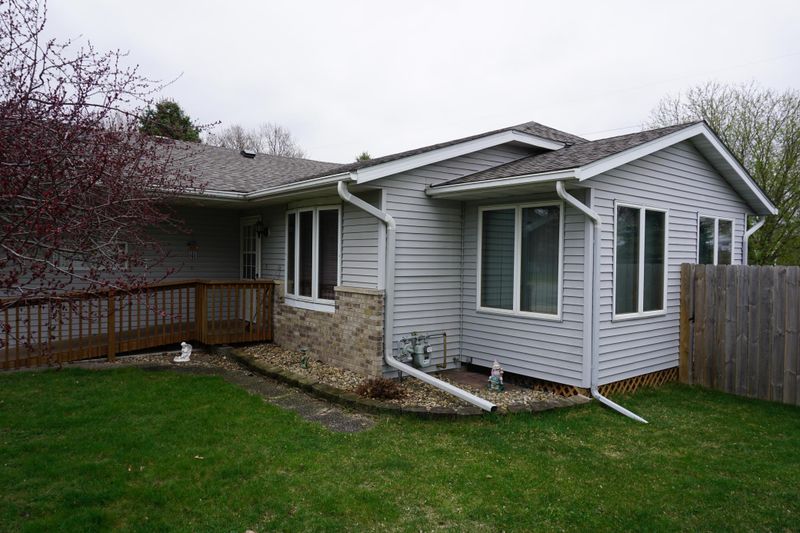 310 1st St NE, Kasson, MN 55944