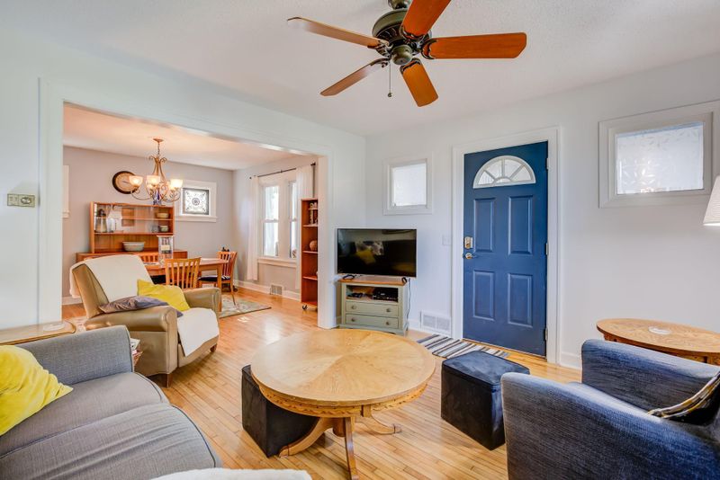 1809 Arlington Ave E, Saint Paul, MN 55119