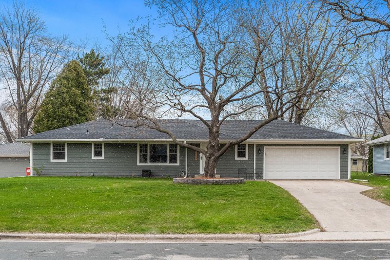 8119 Upton Ave S, Bloomington, MN 55431