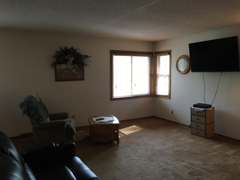 217 Ortloff Trl NW, Watertown, MN 55388