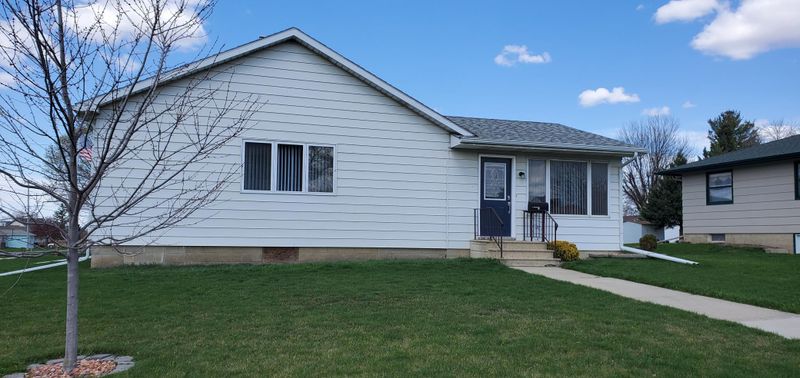 218 2nd Ave SE, Stewartville, MN 55976