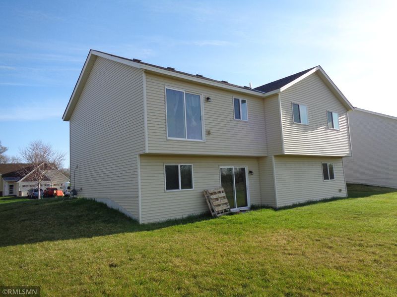 1760 NE 129th Ave NE, Blaine, MN 55449