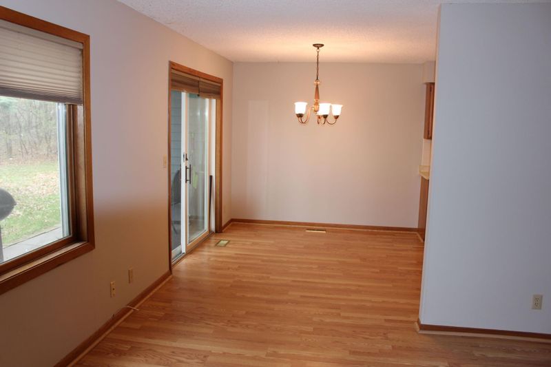 4 Crusader Ave E #B, West Saint Paul, MN 55118