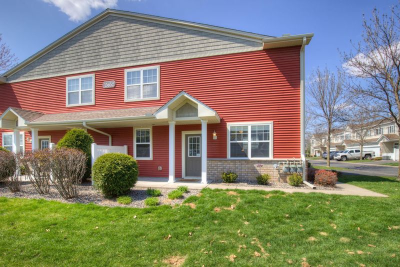 15652 Emerald Dr N #2, Hugo, MN 55038