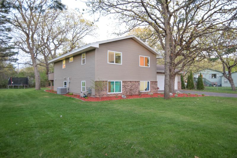 3902 9th Ln, Anoka, MN 55303