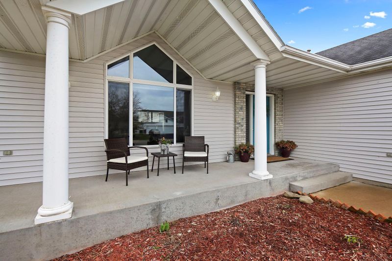 616 7th Ave S, Sartell, MN 56377
