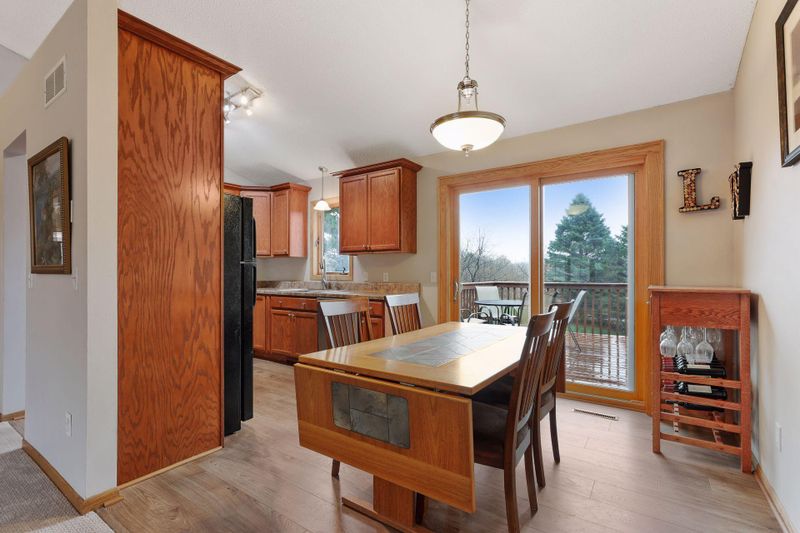 9092 Sequoia Rd, Woodbury, MN 55125