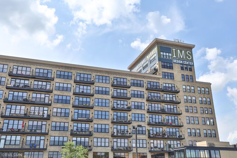 290 Market St #613, Minneapolis, MN 55405