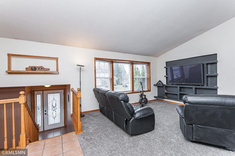 5450 Nicklaus Dr NW, Rochester, MN 55901