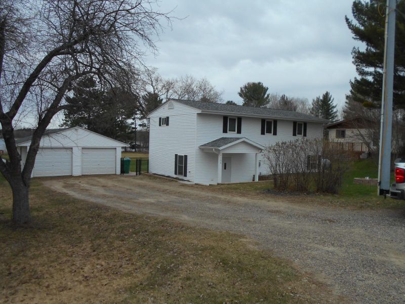 2100 NW 3rd St, Grand Rapids, MN 55744