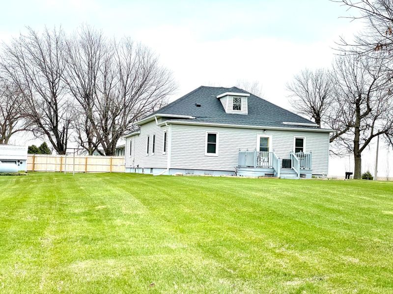 732 Nevada Ave, Adrian, MN 56110