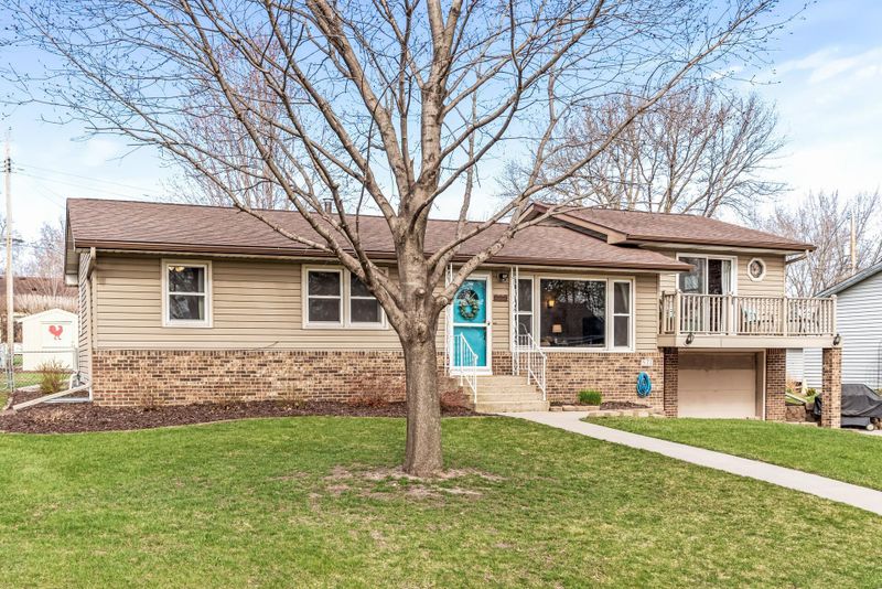 571 Pleasant St, Dassel, MN 55325