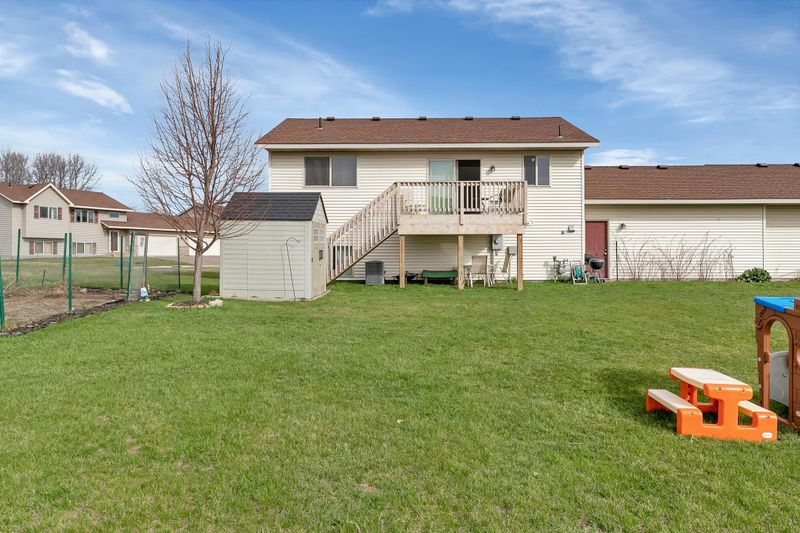 322 Jefferson Ln, Saint Joseph, MN 56374