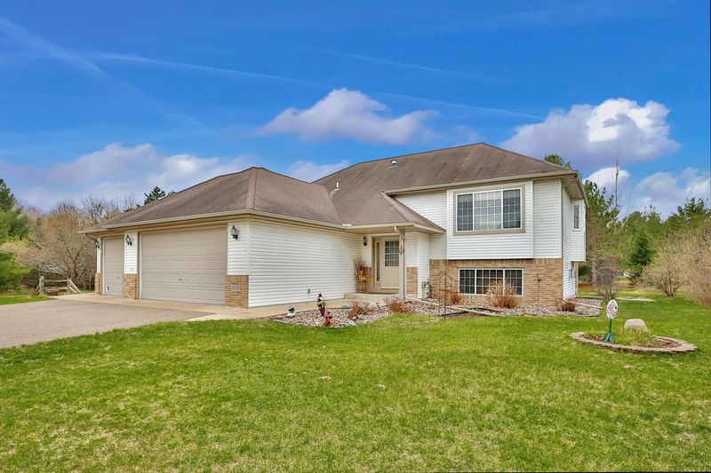5055 335th St, Stacy, MN 55079
