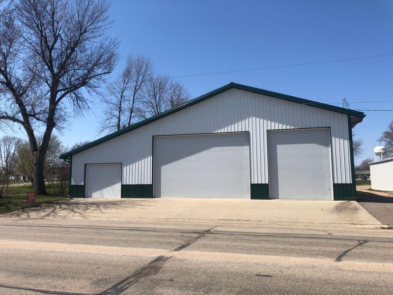 2418 Maple Ave, Slayton, MN 56172