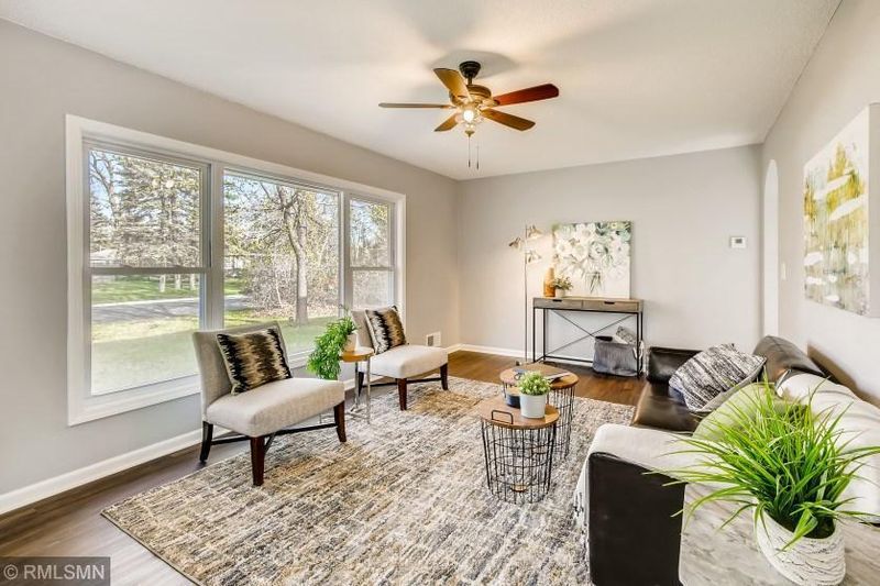 6280 Sumter Ave N, Brooklyn Park, MN 55428