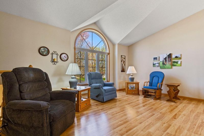 7209 90th Trl N, Brooklyn Park, MN 55445