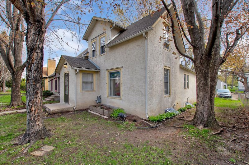 4118 Queen Ave N, Minneapolis, MN 55412