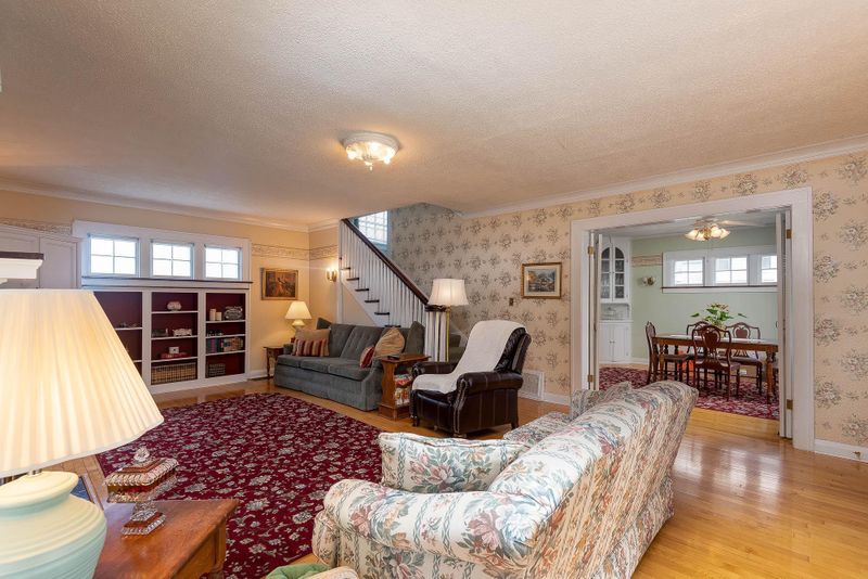1534 N Broad St, Mankato, MN 56001