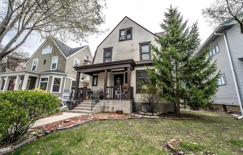 2119 Aldrich Ave S, Minneapolis, MN 55405