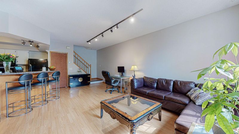 10929 Highland Rd, Bloomington, MN 55438