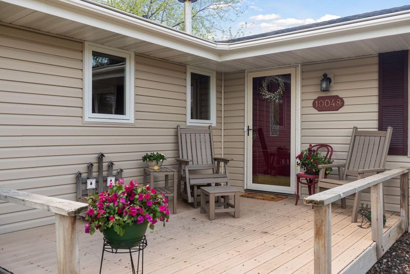 10048 Nord Rd, Bloomington, MN 55437