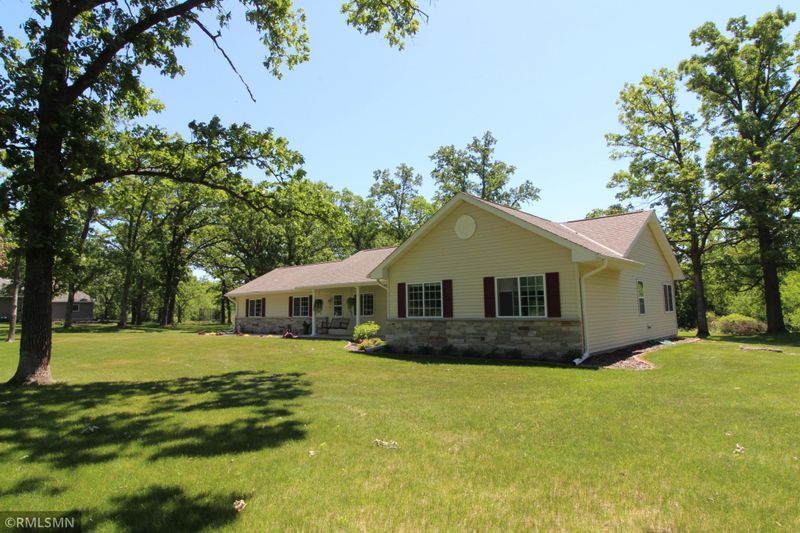 10905 Wilcox Rd, North Branch, MN 55056