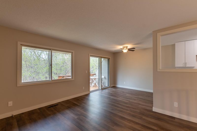 1649 Hickory Ln, Eagan, MN 55122