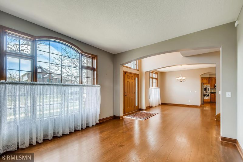 16992 73rd Pl N, Maple Grove, MN 55311