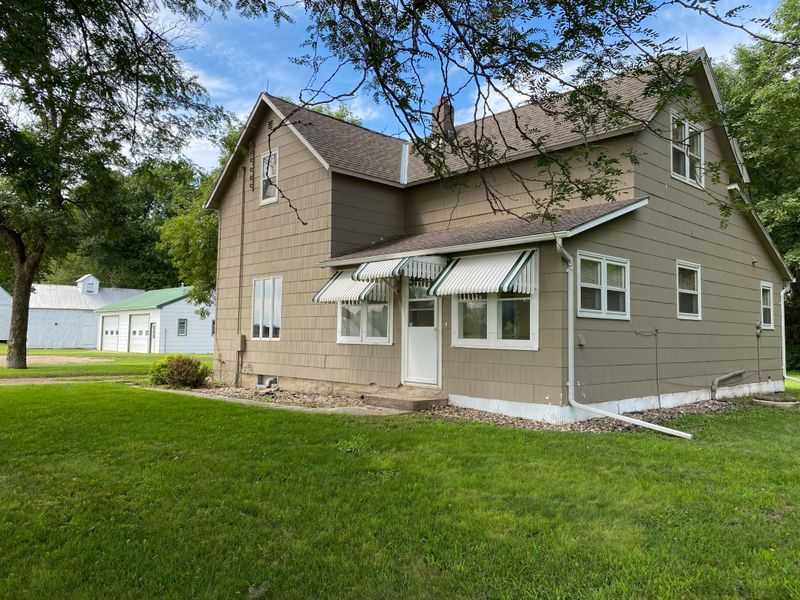 1711 640th St, Belview, MN 56214