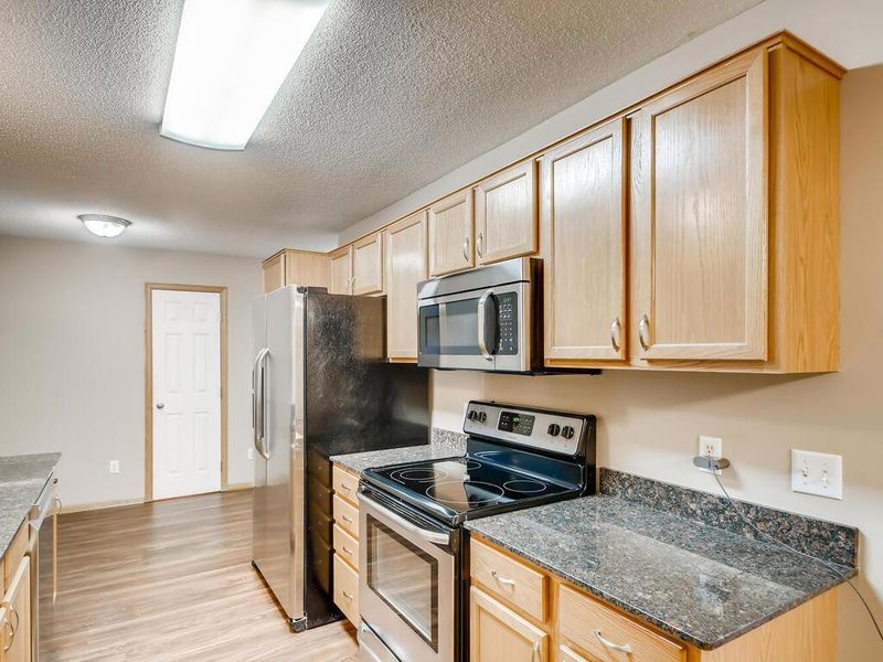 13835 Edgewood Ave, Savage, MN 55378
