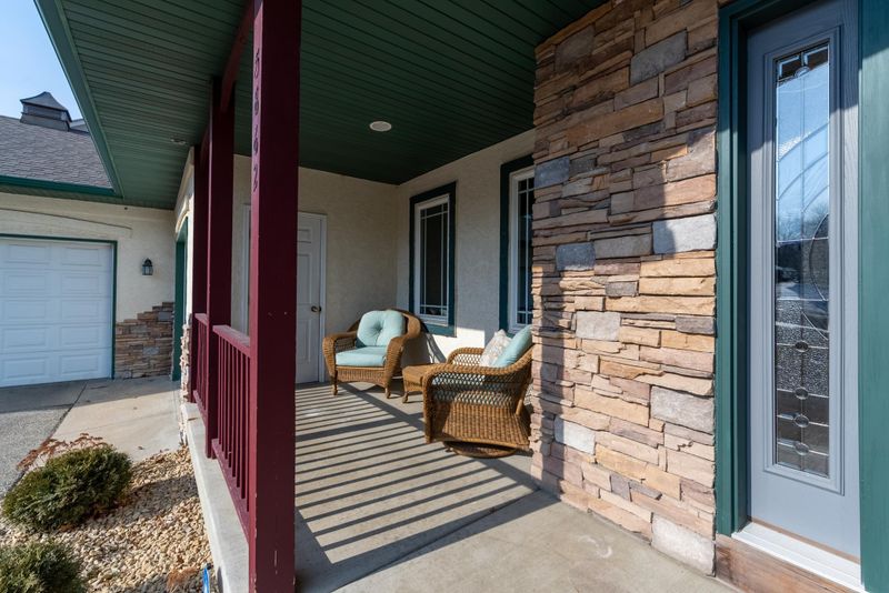 5862 Burke Trl, Inver Grove Heights, MN 55076