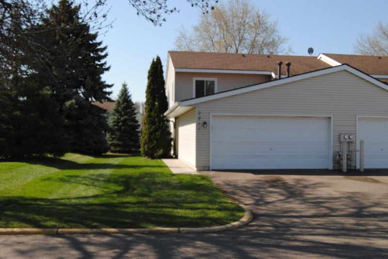 2911 68th Ln N, Brooklyn Center, MN 55430