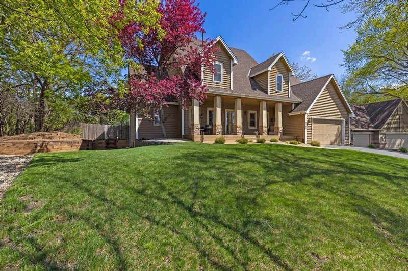 4145 Deerwood Trl, Eagan, MN 55122