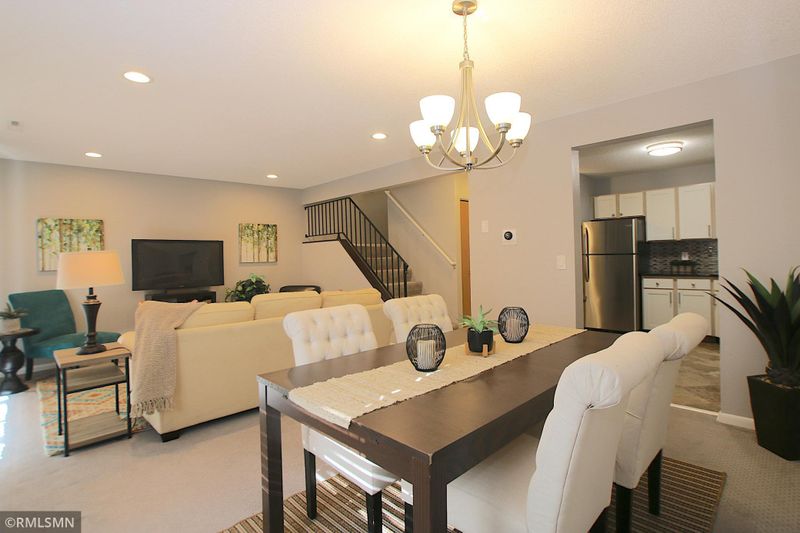 8520 Cardiff Ln, Eden Prairie, MN 55344