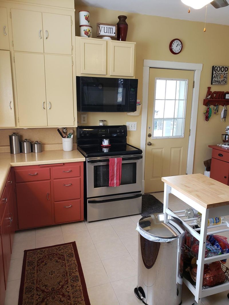 420 N Farwell St, Eau Claire, WI 54703