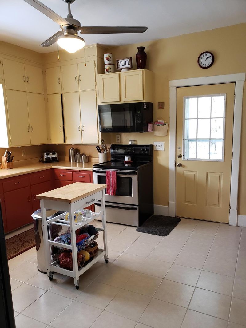 420 N Farwell St, Eau Claire, WI 54703