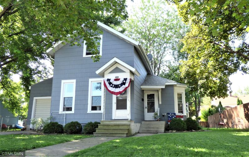 404 Elm Ave E, Waseca, MN 56093