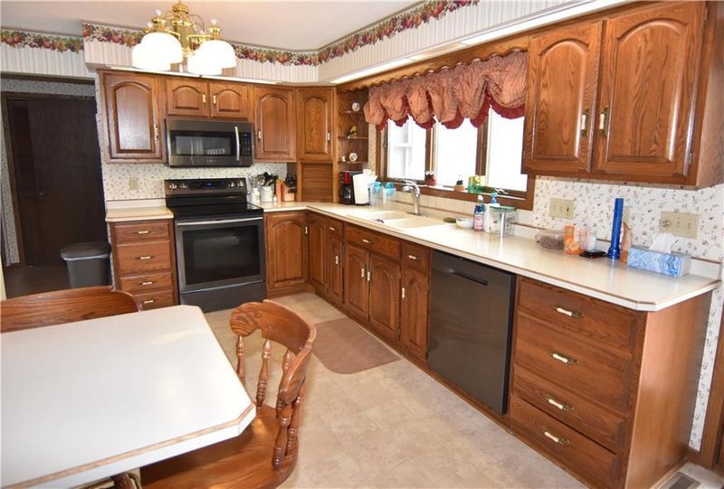 909 W Knapp St, Rice Lake, WI 54868