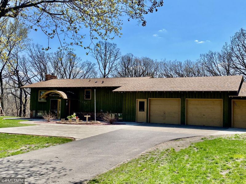 13294 Riverview Dr NW, Elk River, MN 55330