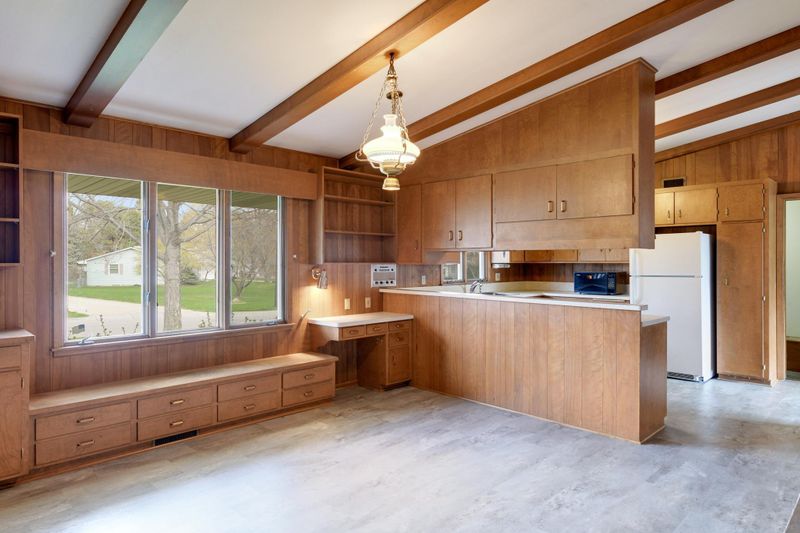 7200 Trillium Ln, Edina, MN 55435