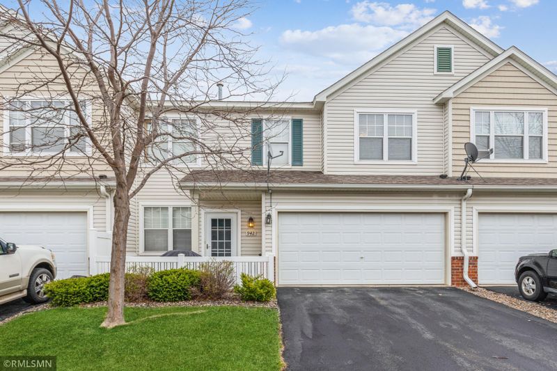 942 Princeton Ave, Shakopee, MN 55379