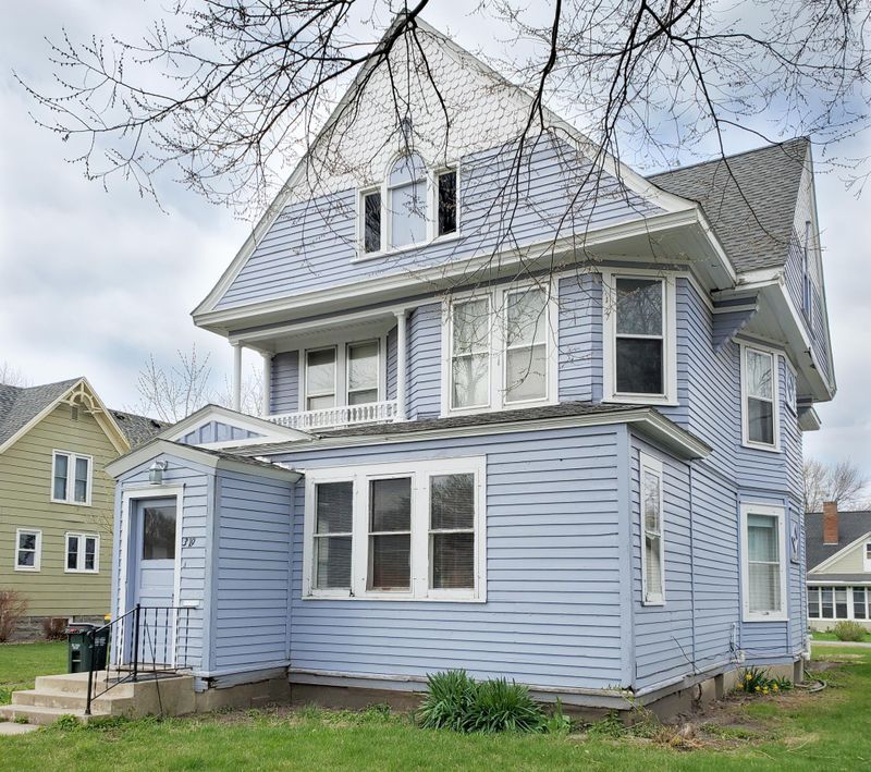 319 E 5th St, Redwood Falls, MN 56283