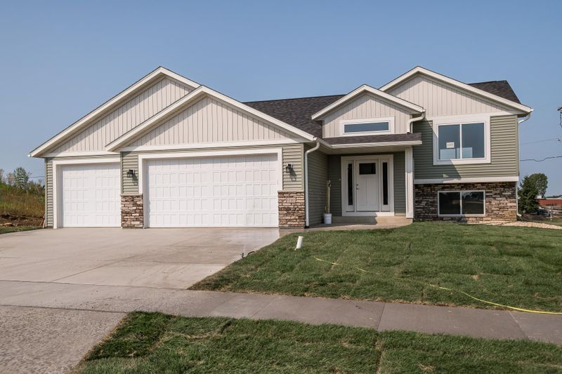 1107 7th Ave NW, Kasson, MN 55944