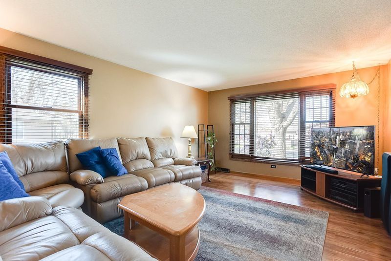 111 Olive St, Hastings, MN 55033